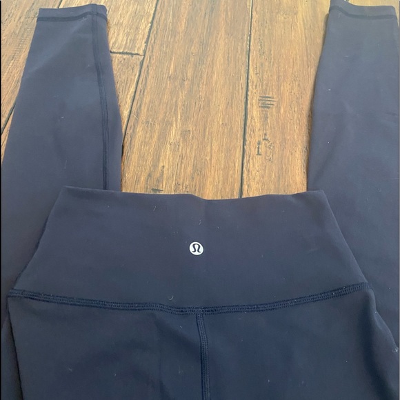 Lululemon Wunder Under Leggings - Navy Blue - Picture 5 of 5